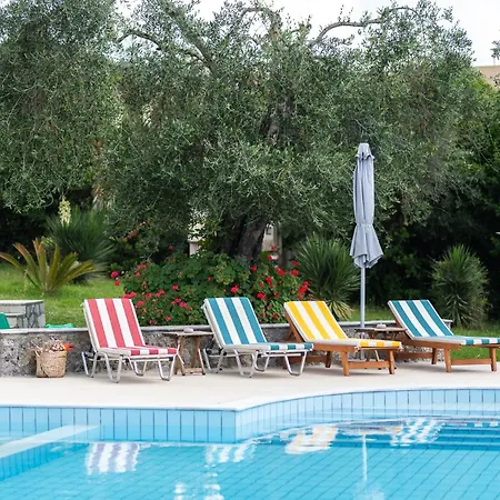 Little Corfu Apartmanhotel 3*