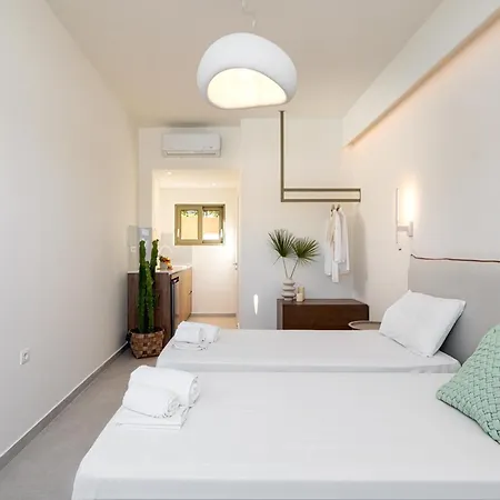 Ξενοδοχείο με διαμερίσματα Little Corfu 3*