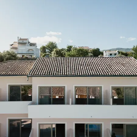 Little Corfu Δασιά